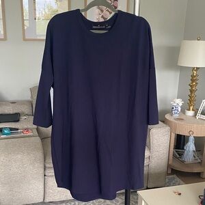Tuckernuck Navy Blue 3/4 Sleeve Dress